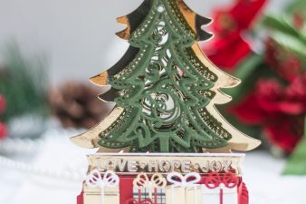 Amazing Paper Grace November 2021 Die of the Month - Pop Up 3D Vignette Christmas Tree - detailed information at www.amazingpapergrace.com/?p=37640